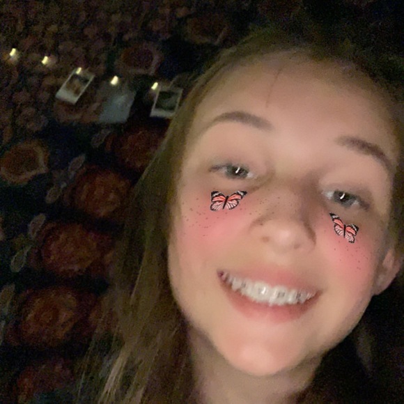 Meet your Posher, Isabella - Picture 1 of 1